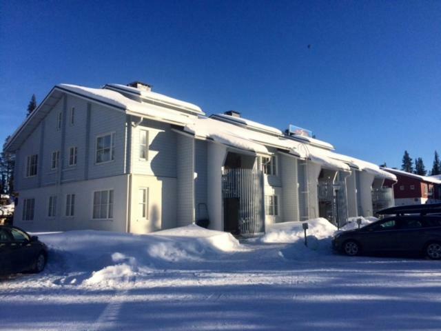 Aparthotel Yllaestar Äkäslompolo Buitenkant foto